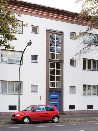 Salut, Mr Bruno Taut — courtesy of the venue